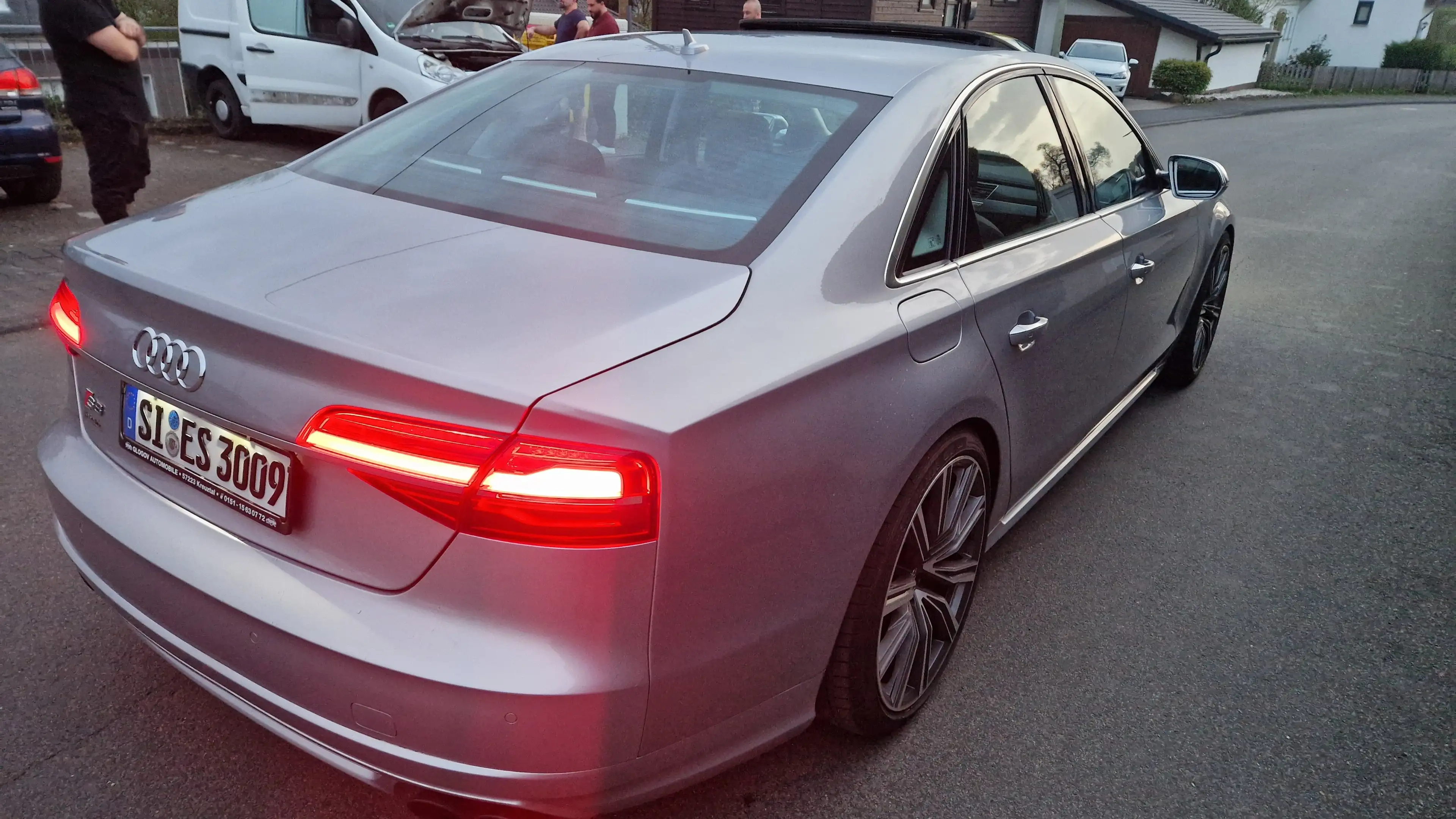 Audi S8 4.0 TFSI quattro*Bang&Olufsen*Matrix*Nachtsicht360 — photo 4