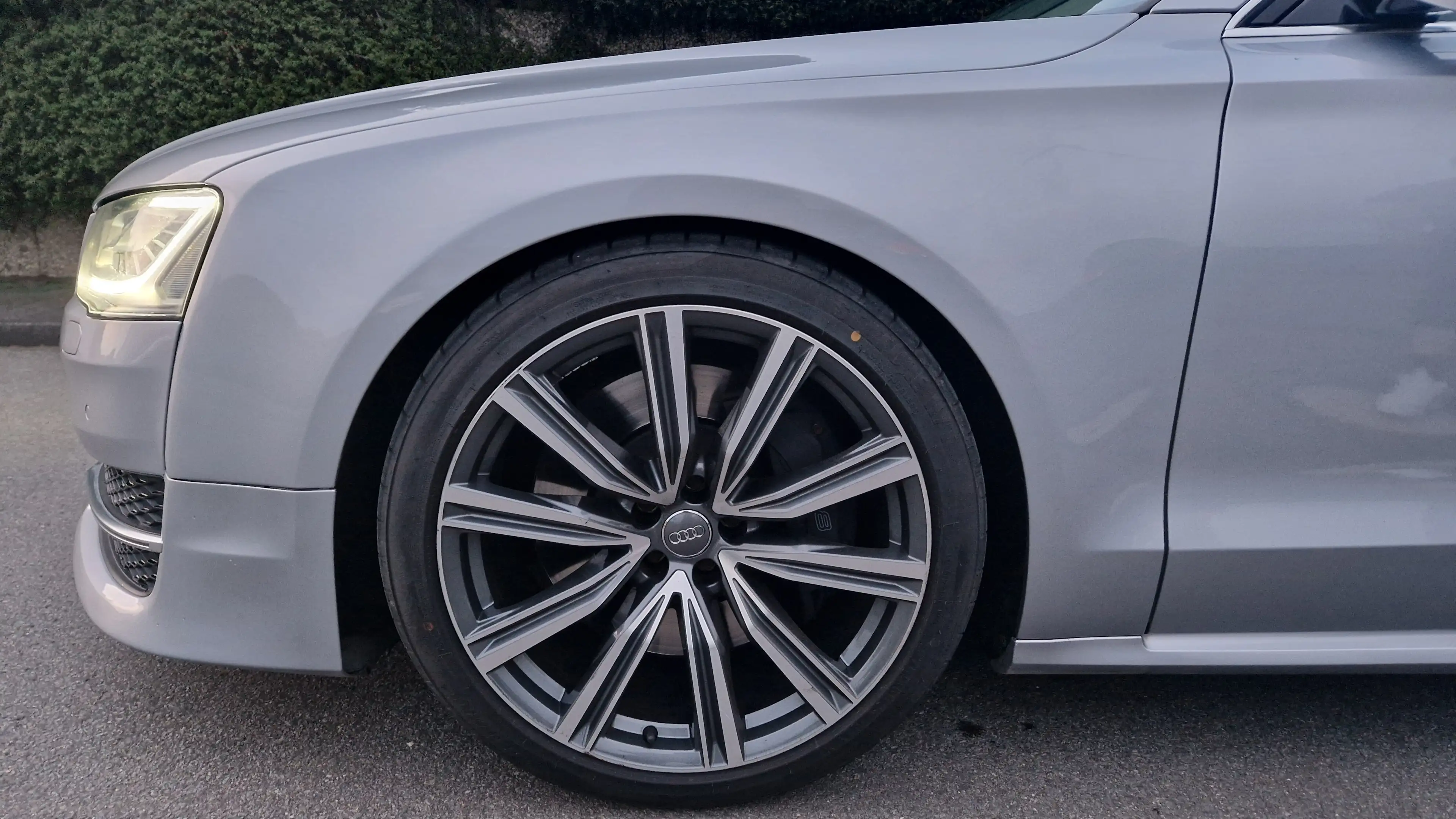 Audi S8 4.0 TFSI quattro*Bang&Olufsen*Matrix*Nachtsicht360 — photo 7