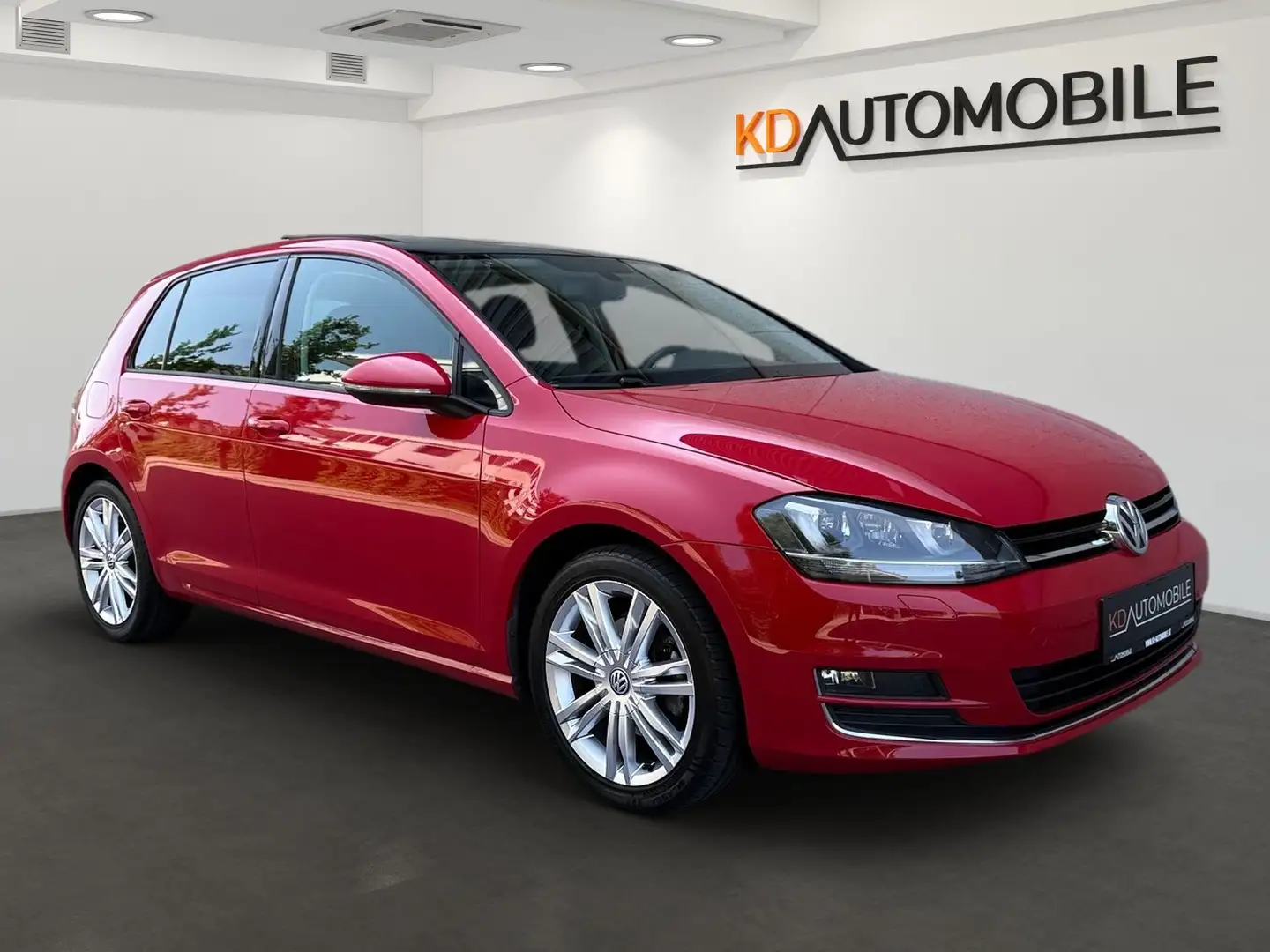 Volkswagen Golf Sky 2,0 TDI R-Line Rouge - 2