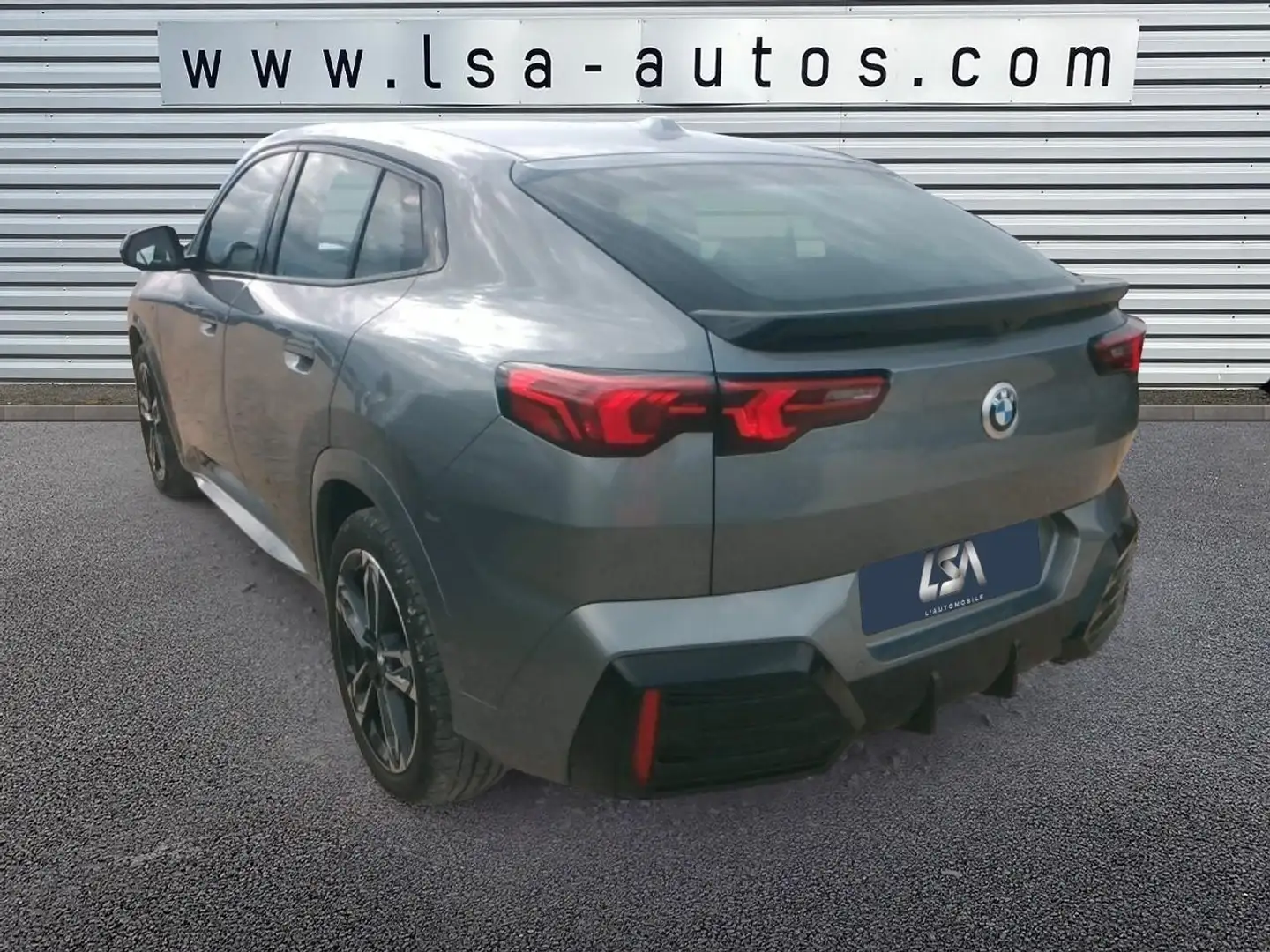 BMW X2 sDrive 20i - BVA - S\u0026S U10 M Sport Чёрный - 2