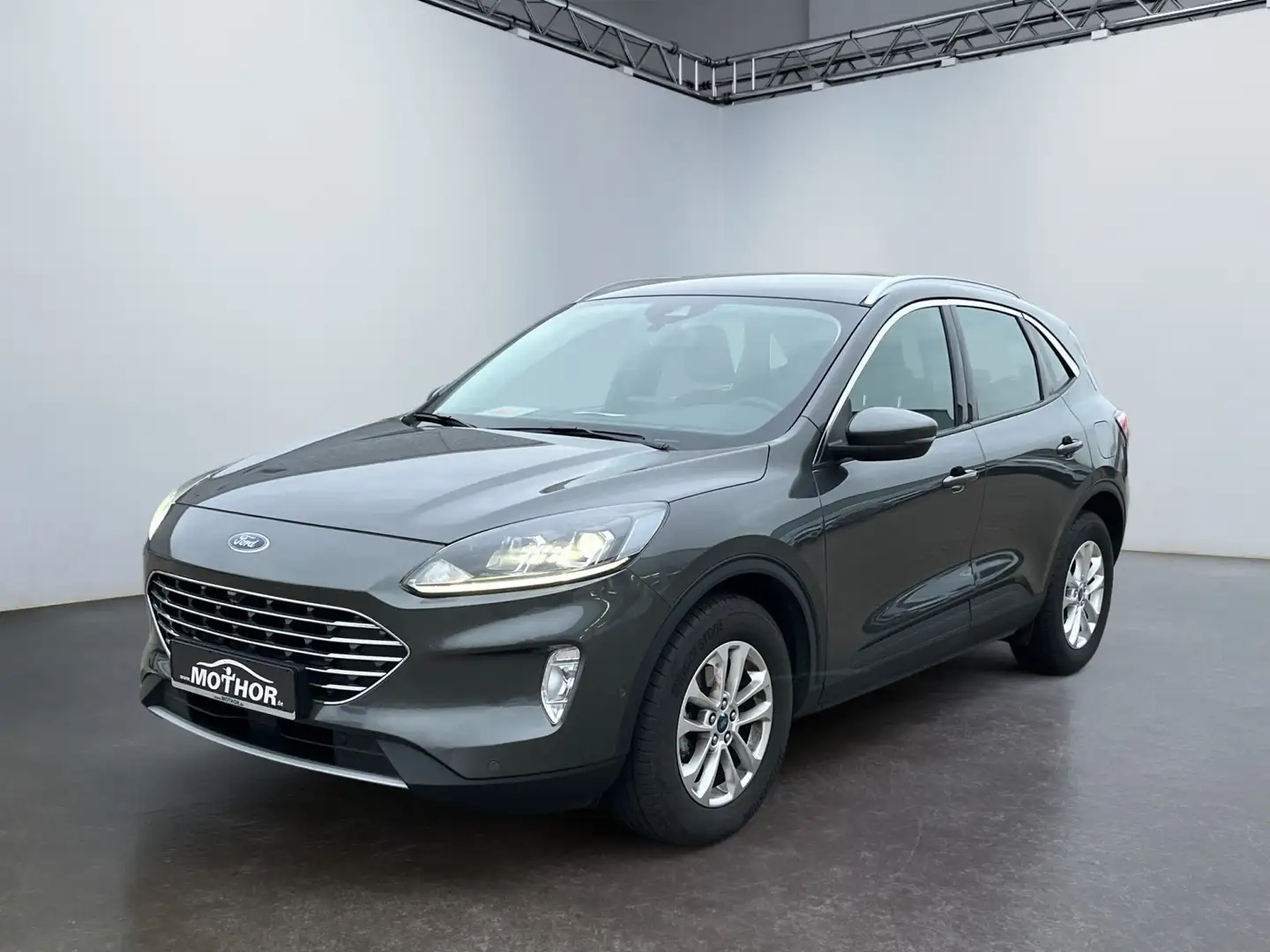 Ford Kuga Titanium 2.0 EcoBlue Automatik ACC Grijs - 2