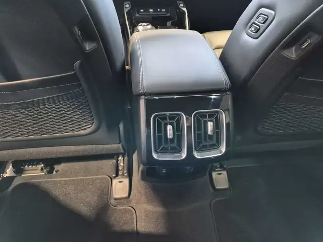 Kia Sorento view 13