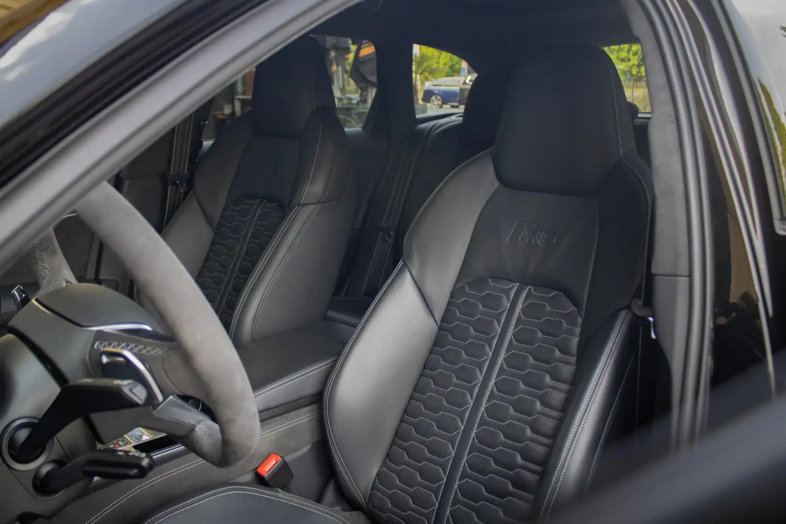 Audi RS6 TFSI quattro Dynamic Plus, Ceramic, BTW, Carbon, B Nero - 2