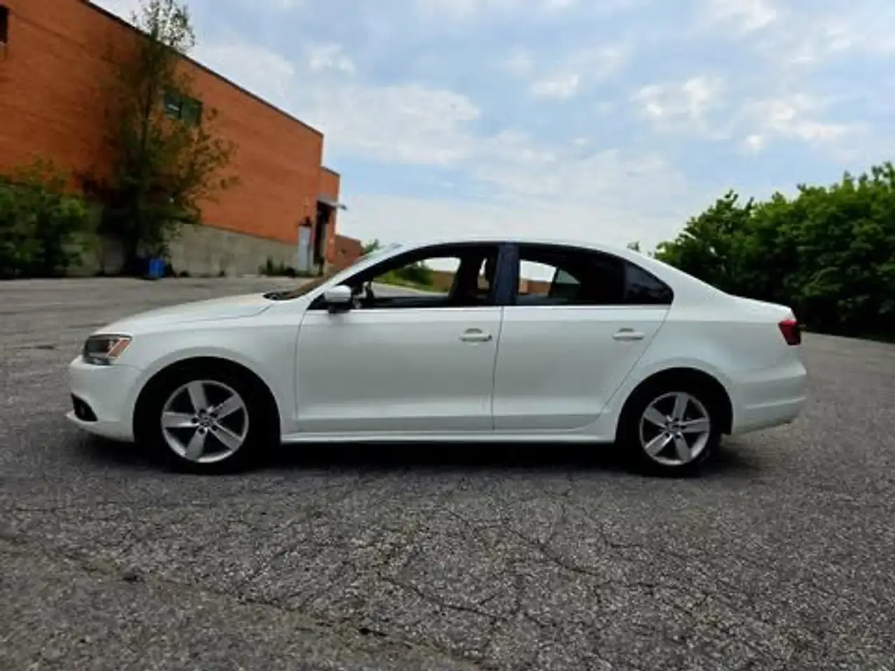 Volkswagen Jetta photo Volkswagen Jetta