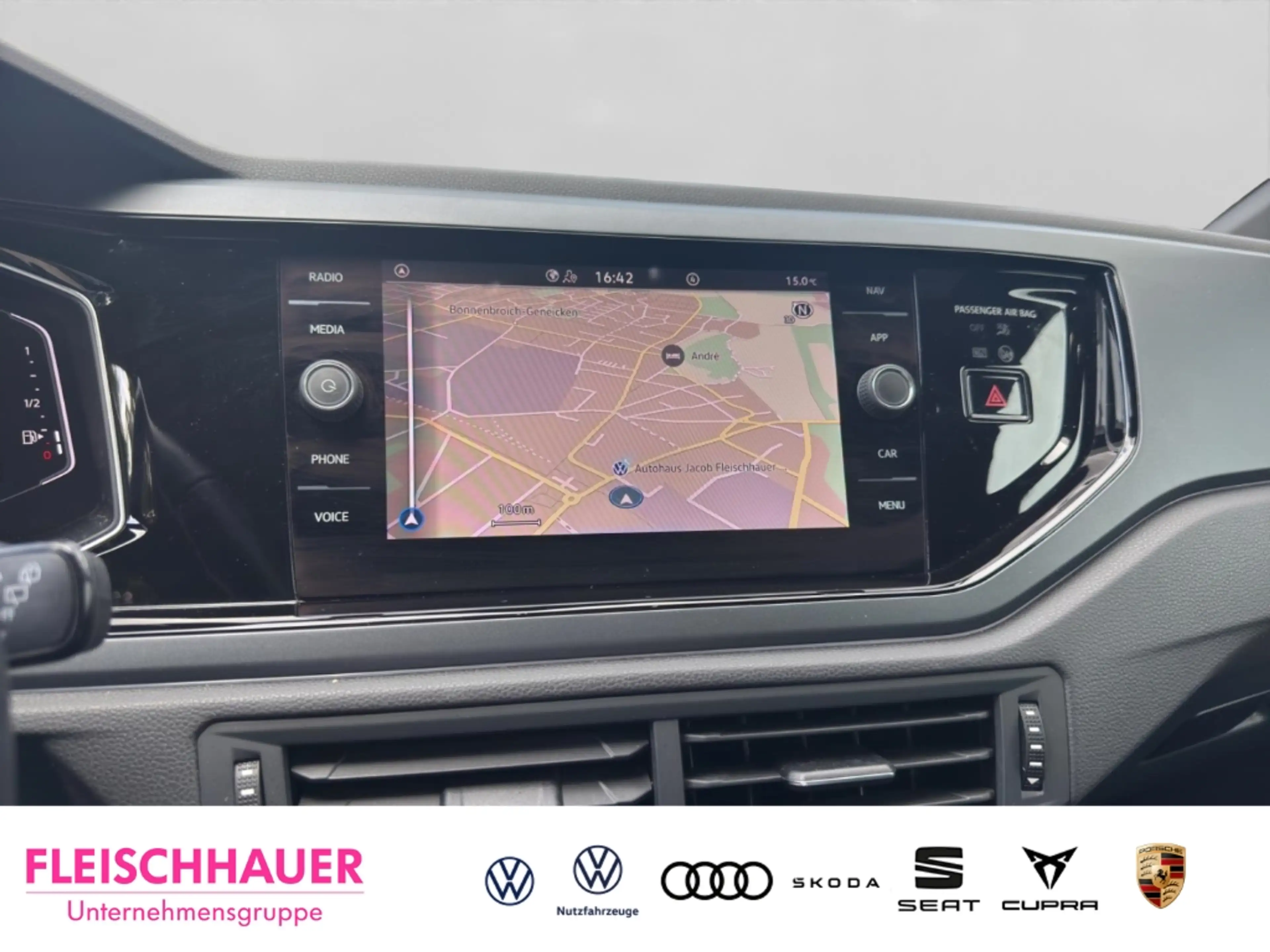 Volkswagen Taigo R-Line 1.5 TSI DSG Navi Kamera Keyless LED — photo 13