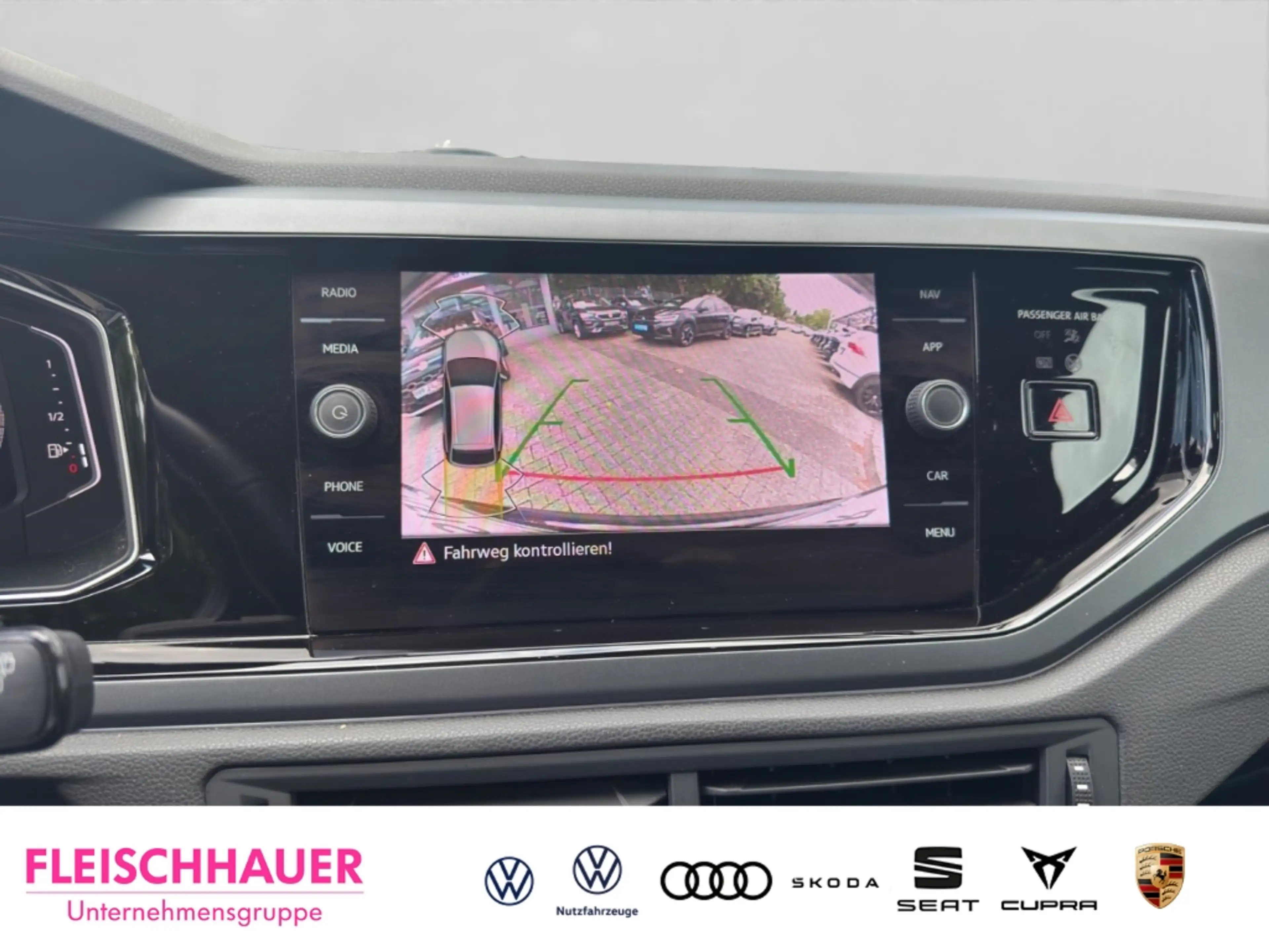 Volkswagen Taigo R-Line 1.5 TSI DSG Navi Kamera Keyless LED — photo 18