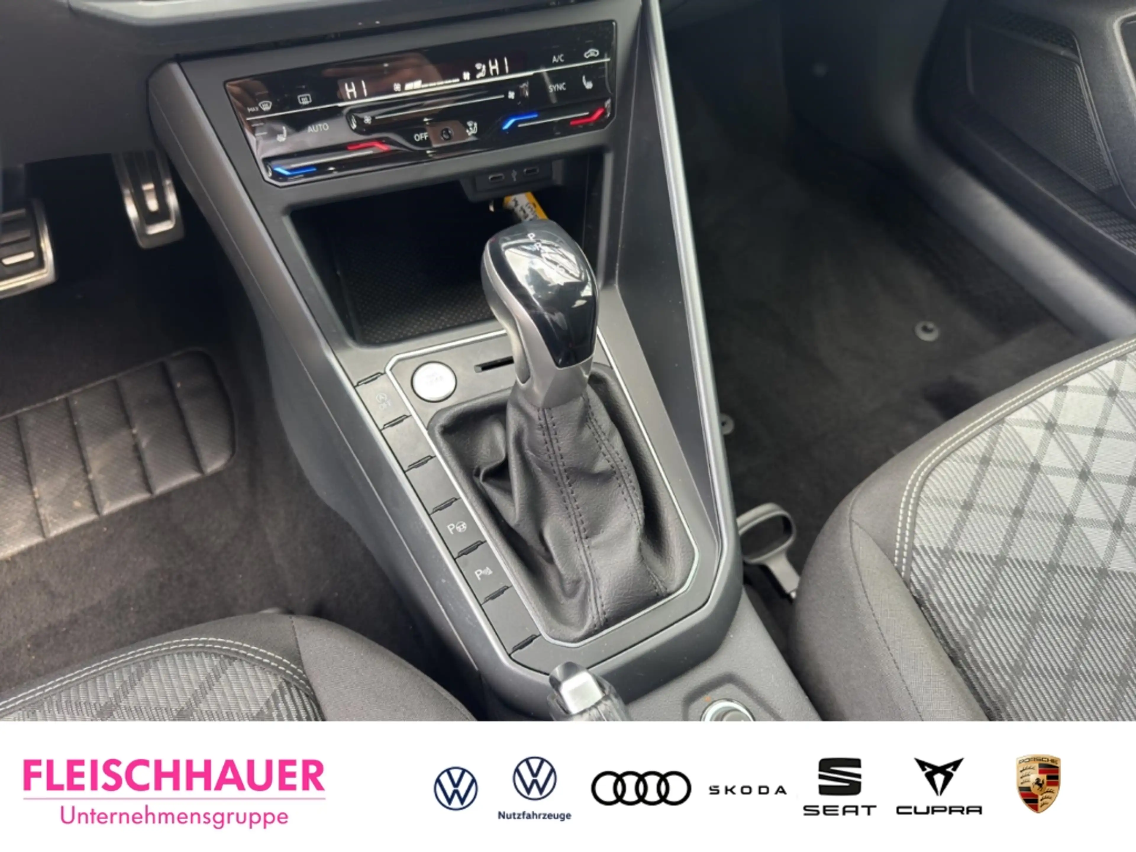 Volkswagen Taigo R-Line 1.5 TSI DSG Navi Kamera Keyless LED — photo 12