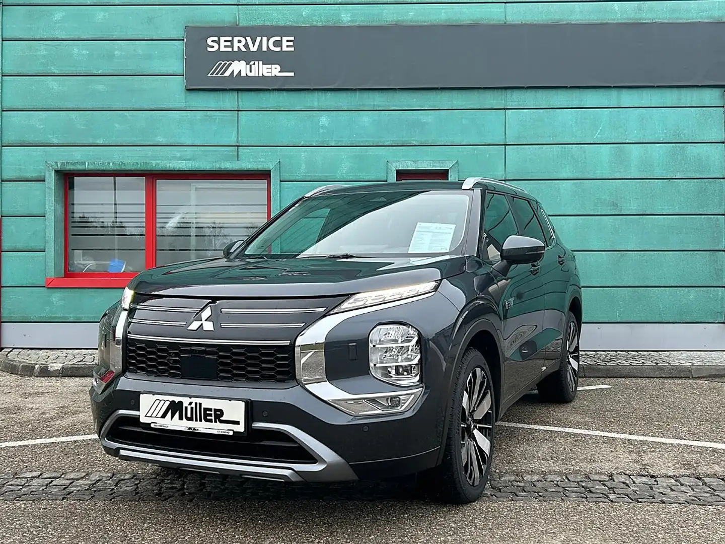 Mitsubishi Outlander 2,4 PHEV S-AWC Intense Grau - 1