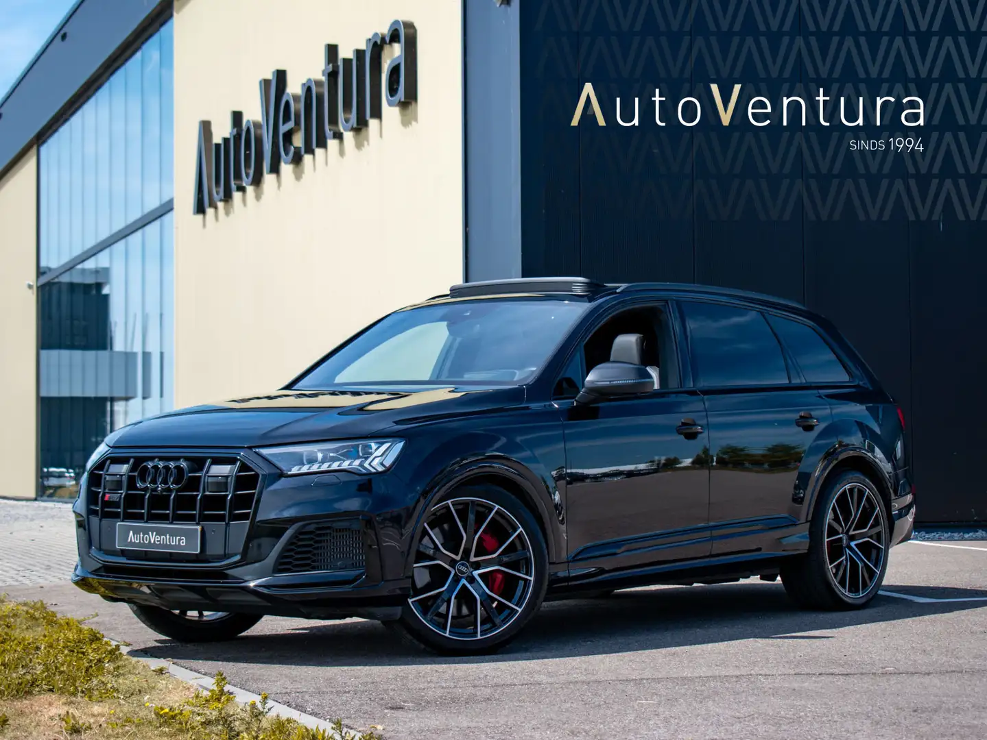 Audi Q7 4.0 TFSI SQ7 quattro 7p Trekhaak | Schuif-/ kantel Zwart - 1