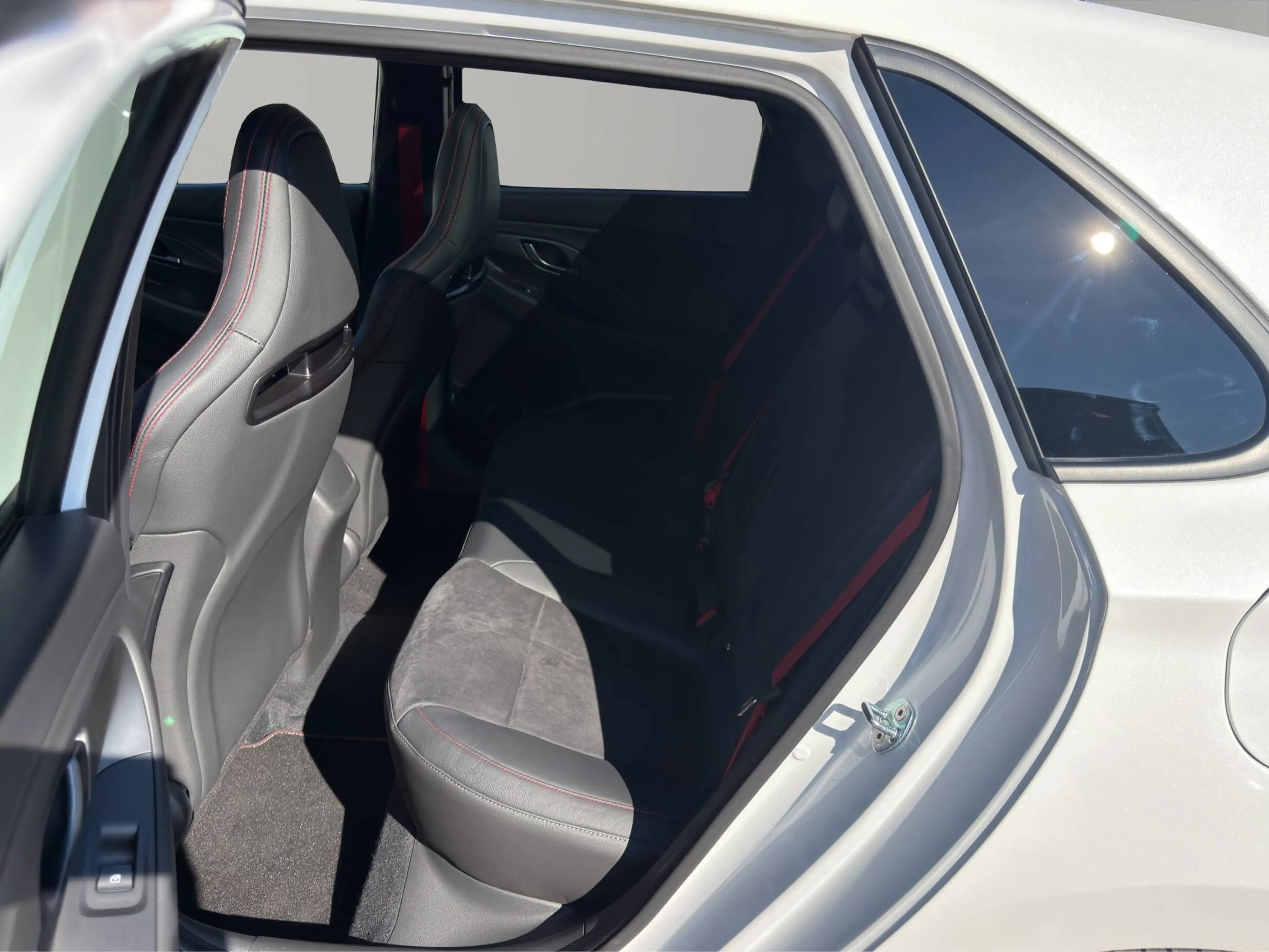 Hyundai i30 i30 2.0 T-GDI DRIVE-N LIMITED EDITION - NUMMER 001 VON 800 — photo 14