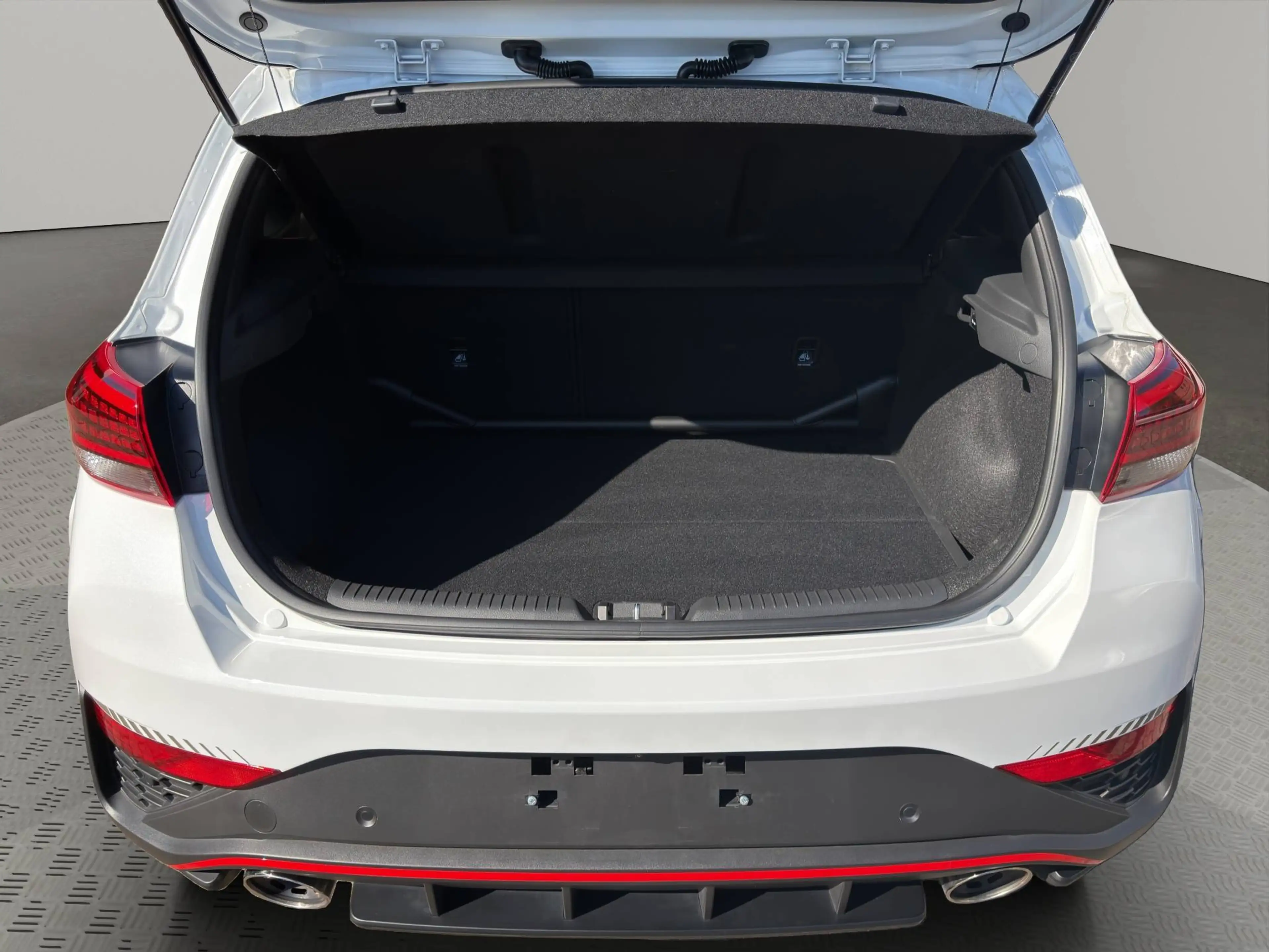 Hyundai i30 i30 2.0 T-GDI DRIVE-N LIMITED EDITION - NUMMER 001 VON 800 — photo 20