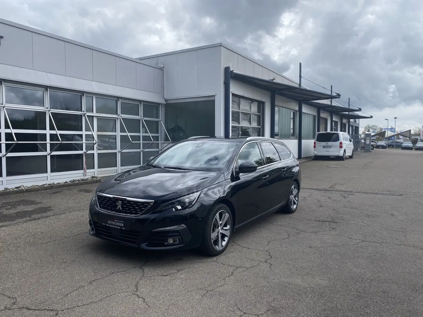Peugeot 308 1.5 BlueHDi 130 SW Allure (EURO 6d-TEMP) Navi Kame Schwarz - 1