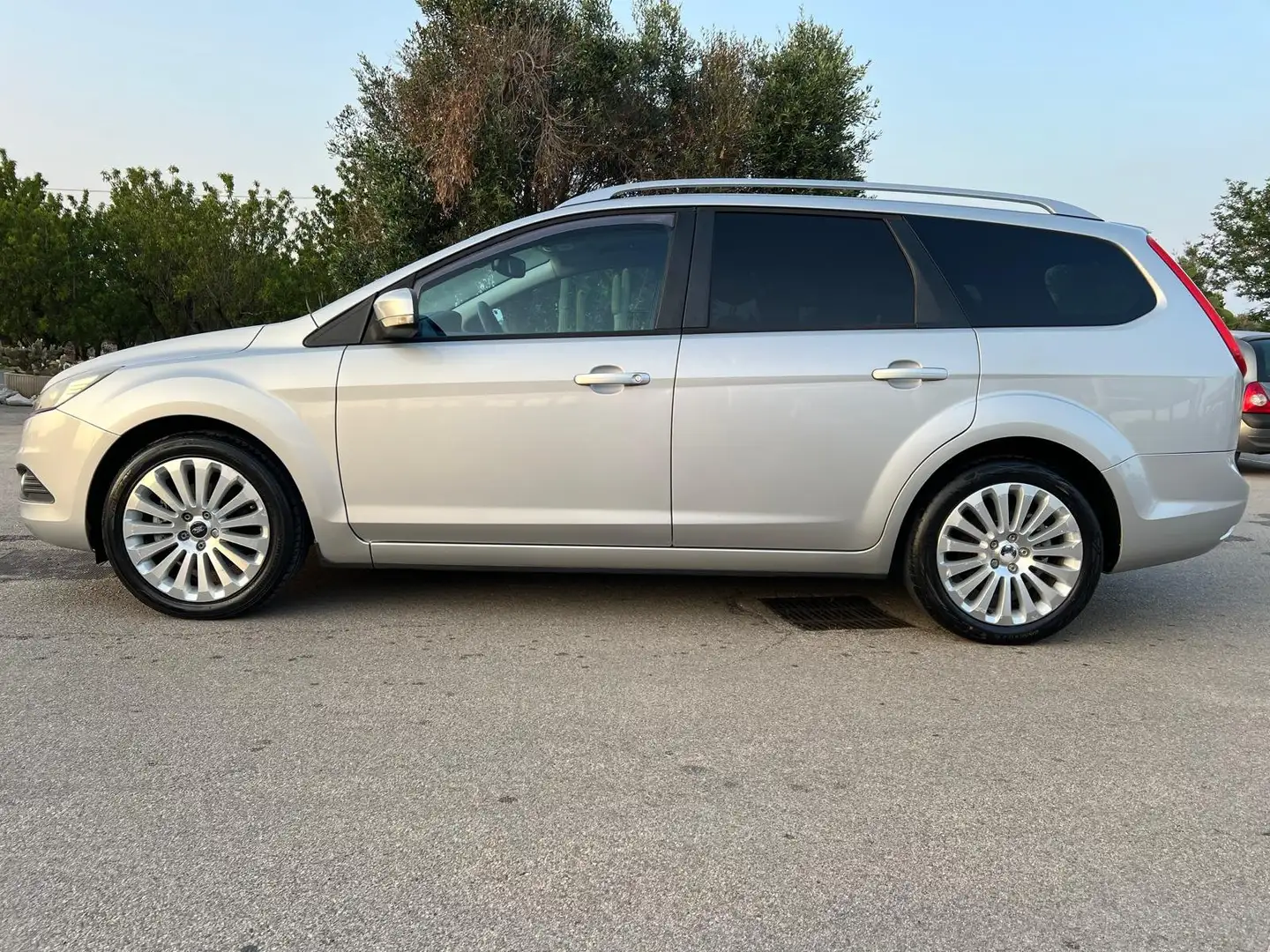 Ford Focus Titanium 2.0 145cv sw bz-Gpl 107 KW Argent - 2
