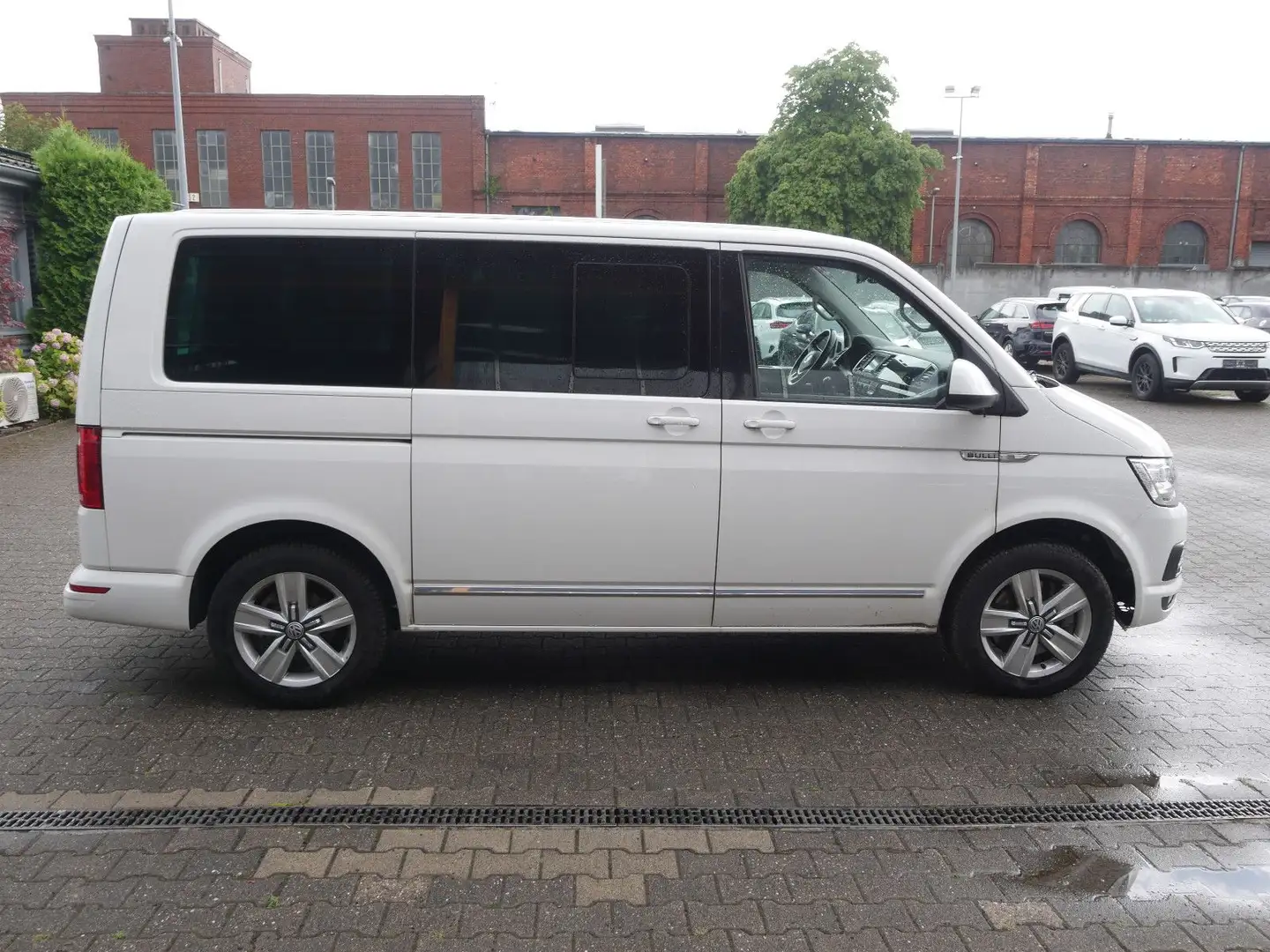 Volkswagen T6 Transporter T6 Caravelle 2.0 TDI Highline Leder Navi ACC LED Blanc - 2