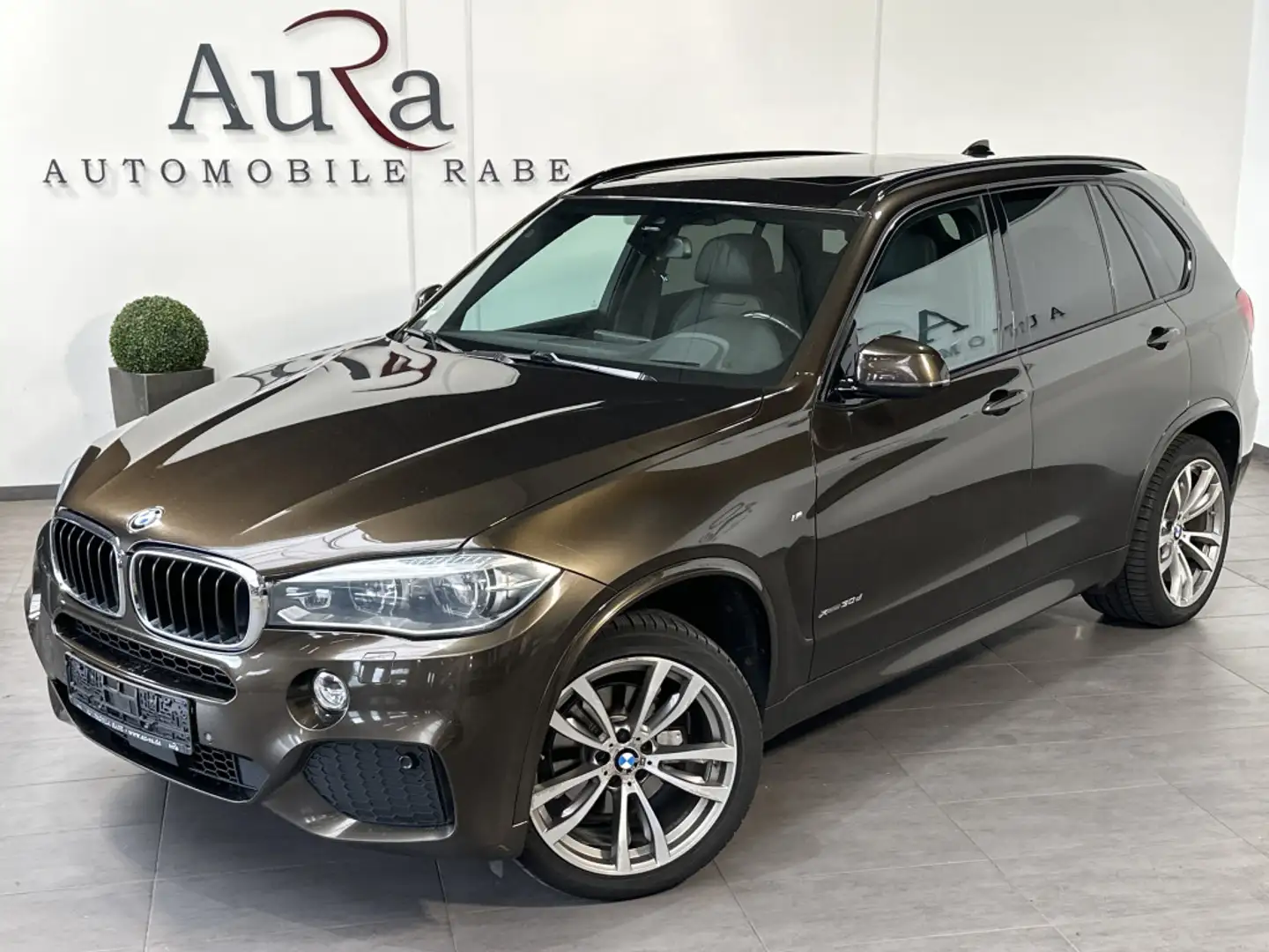 BMW X5 xDrive30d M-Sport NAV+LED+PANO+KAM+HUD+H&K+PP Brown - 1