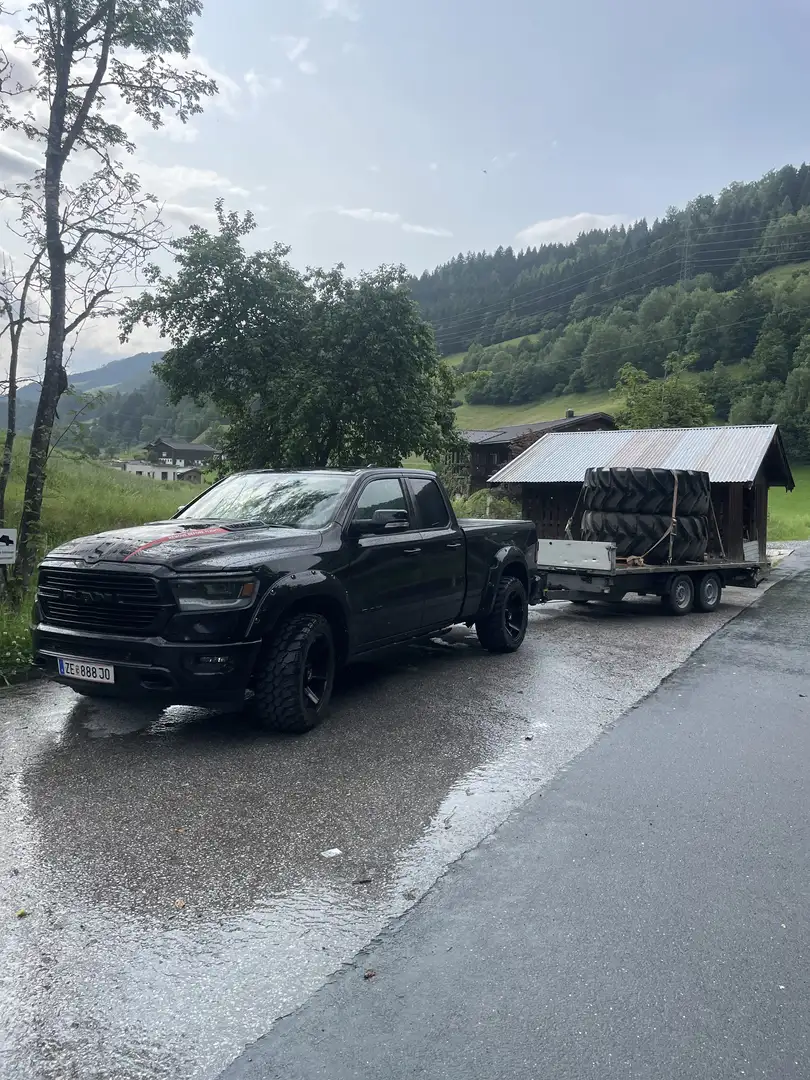 Dodge RAM Black Edition - 2