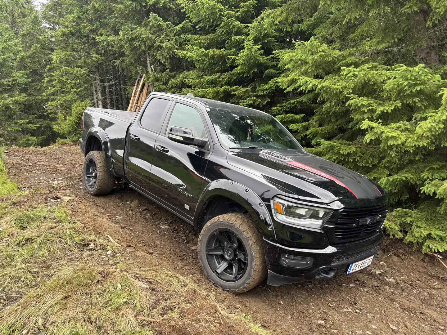 Dodge RAM Black Edition - 1