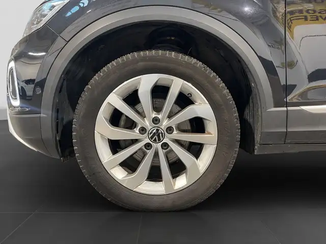 Volkswagen T-Roc view 7