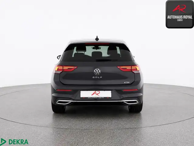 Volkswagen Golf view 4