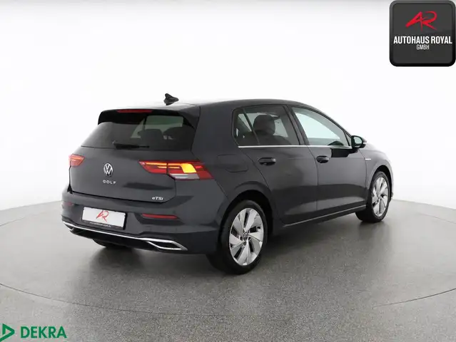 Volkswagen Golf view 5