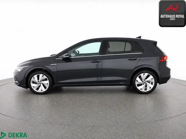 Volkswagen Golf view 2