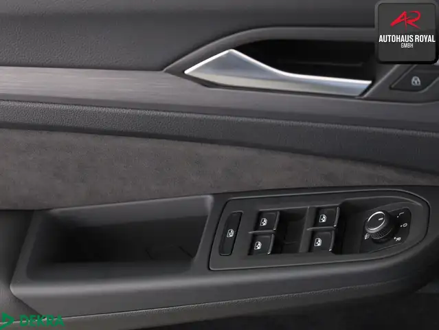 Volkswagen Golf view 14