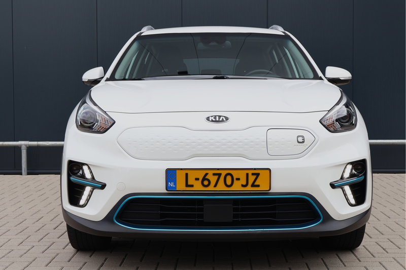Kia e-Niro DynamicLine 64 kWh | 97% soh! | Keyless | Camera | — photo 9
