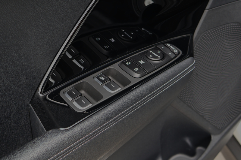 Kia e-Niro DynamicLine 64 kWh | 97% soh! | Keyless | Camera | — photo 23