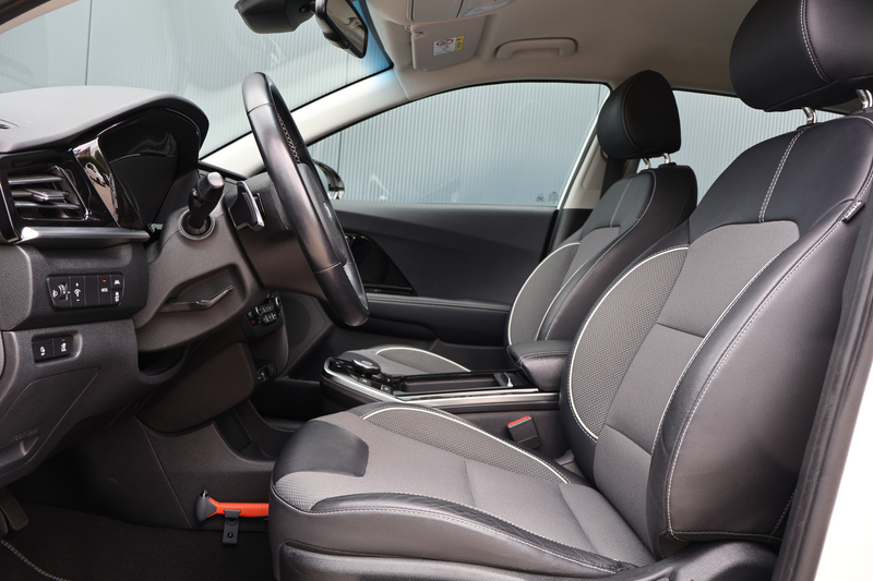 Kia e-Niro DynamicLine 64 kWh | 97% soh! | Keyless | Camera | — photo 5