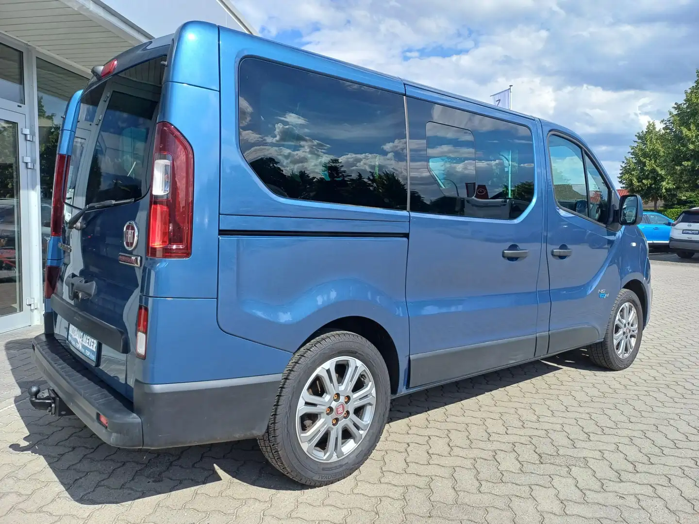Fiat Talento Panorama 3,0t 1,6 EcoJet Twin-Turbo 145 KR Execut Blau - 2