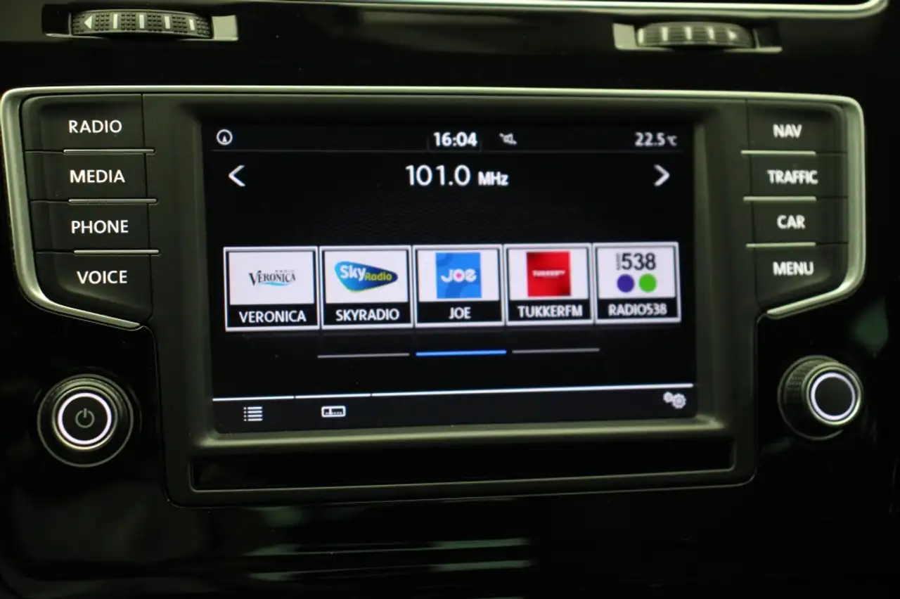Volkswagen Golf Standard Model — photo 26 sur 30