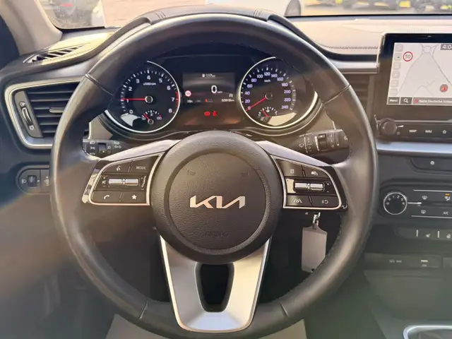 Kia Ceed view 11