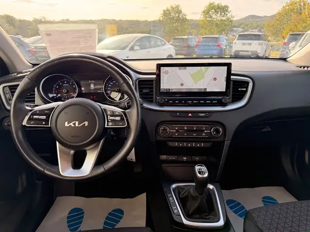Kia Ceed view 10