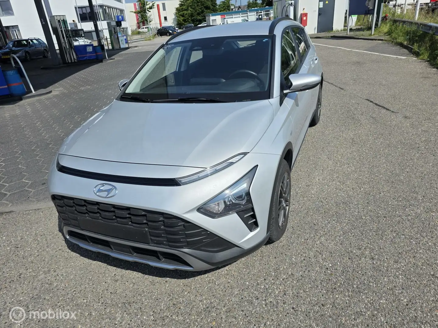 Hyundai BAYON 2022, Benzine / Hybrid 53000 km - 1