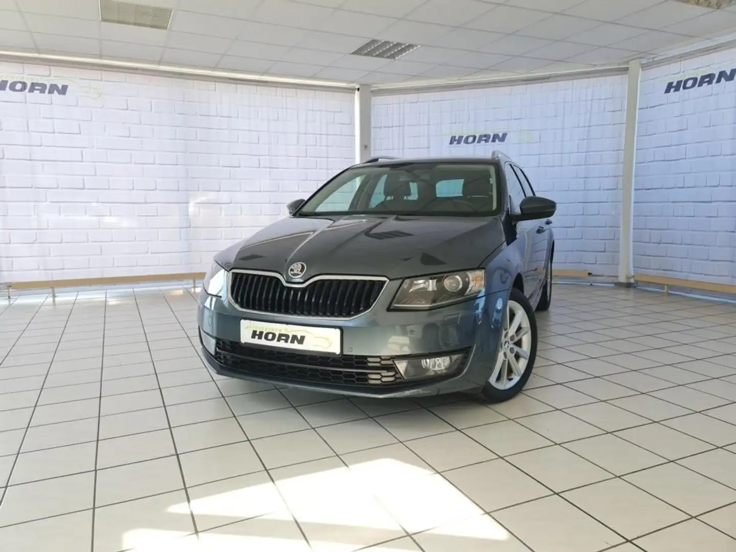 Skoda Octavia Elegance, unfalfrei, Bi-Xenon, Scheckheft, 1.Hand Grau - 1