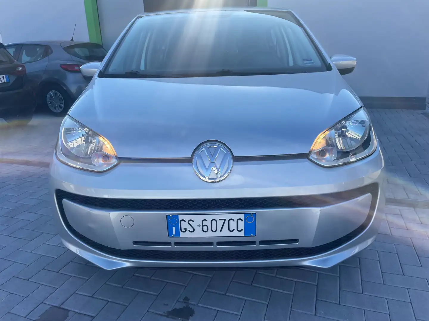 Volkswagen up! up! 5p 1.0 Club up! 60cv asg E6 Argento - 1