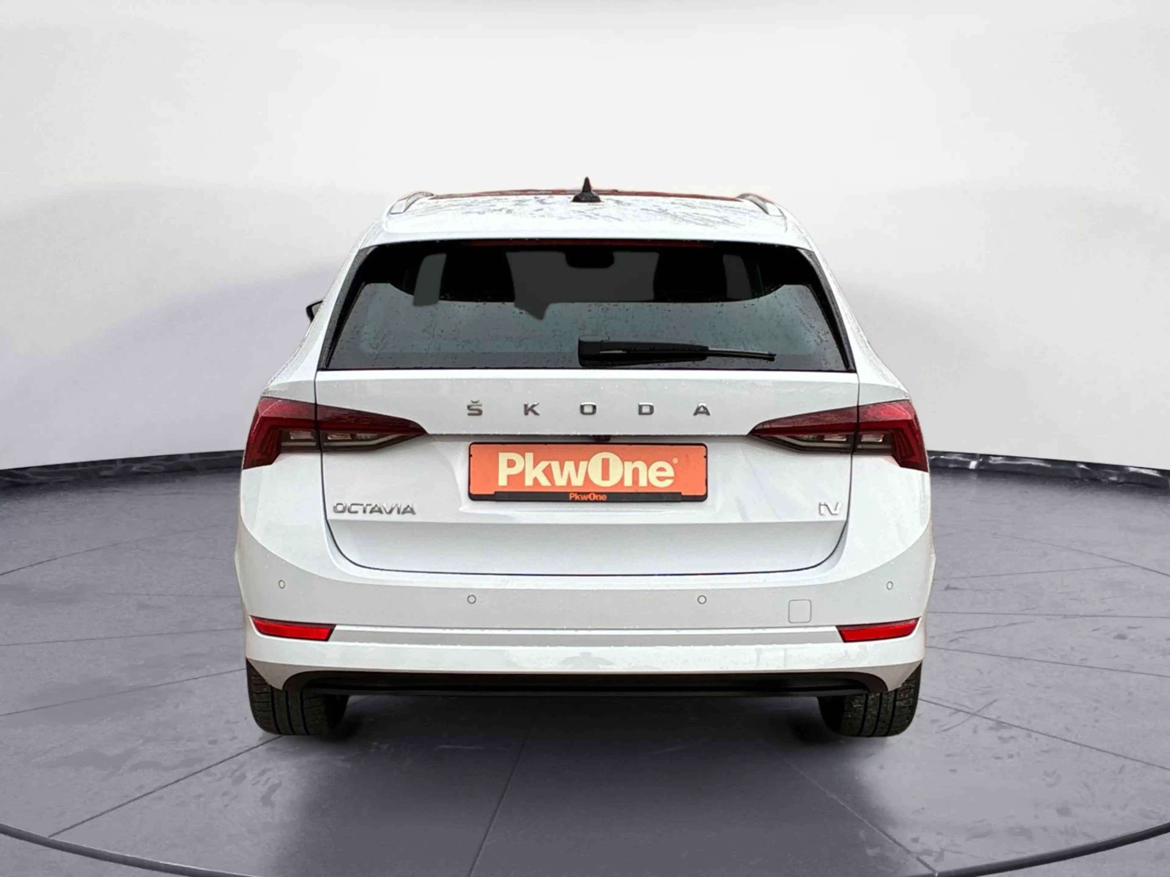 Skoda Octavia KAMERA*PDC*ACC*HEAD-UP*LED*NAVI*PANO*SHZ — photo 4