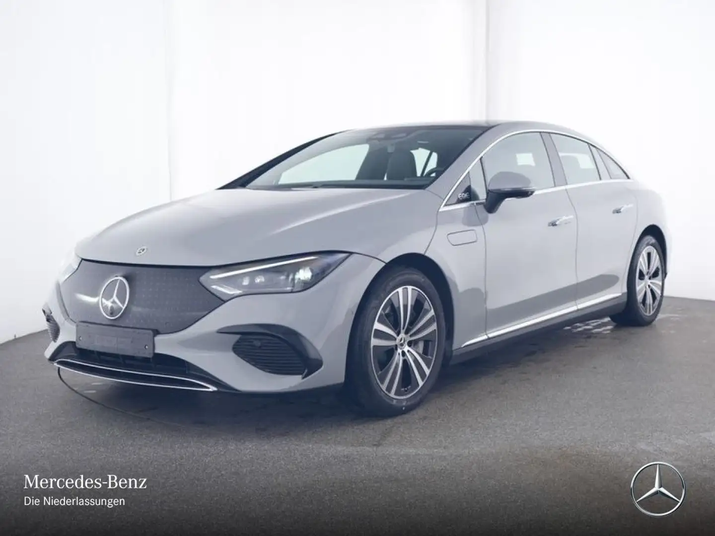 Mercedes-Benz EQE 300 Avantgarde Fahrass WideScreen Pano Distr. Grau - 2