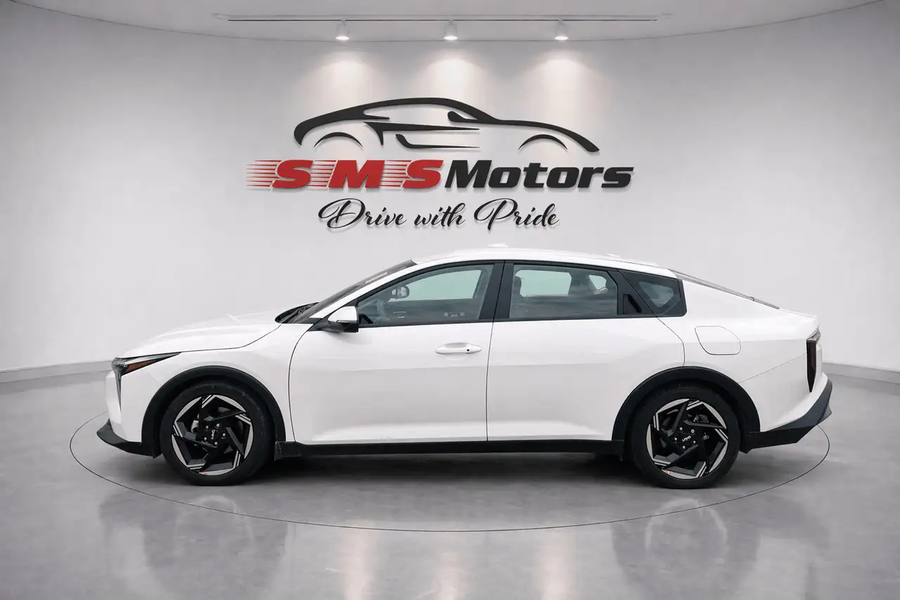 Kia K4 снимка Kia K4