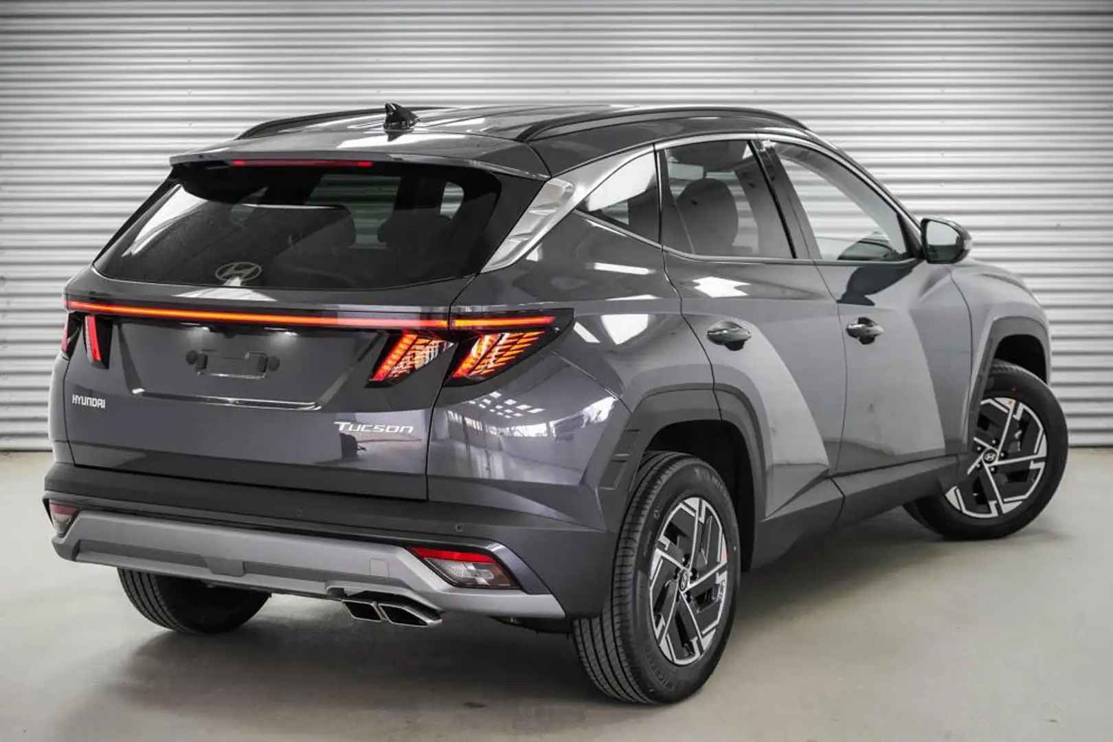 Hyundai TUCSON 1,6 T-GDI 2WD DCT MHEV Essential -  -LAG. 118 k... Grau - 2