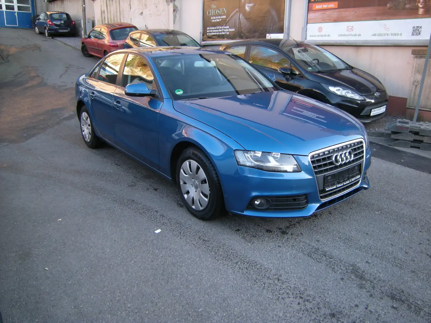 Audi A4 Attraction Bleu - 2