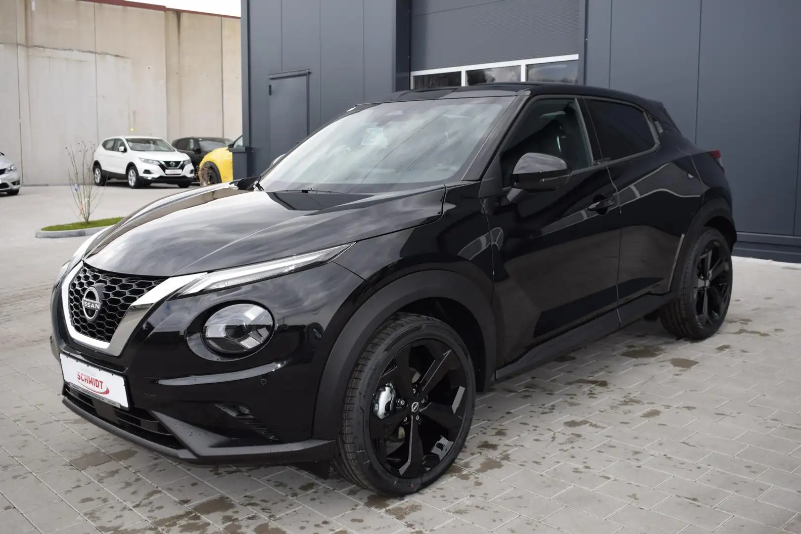 Nissan Juke 1.0 DIG-T 7DCT Tekna BOSE Schwarz - 2