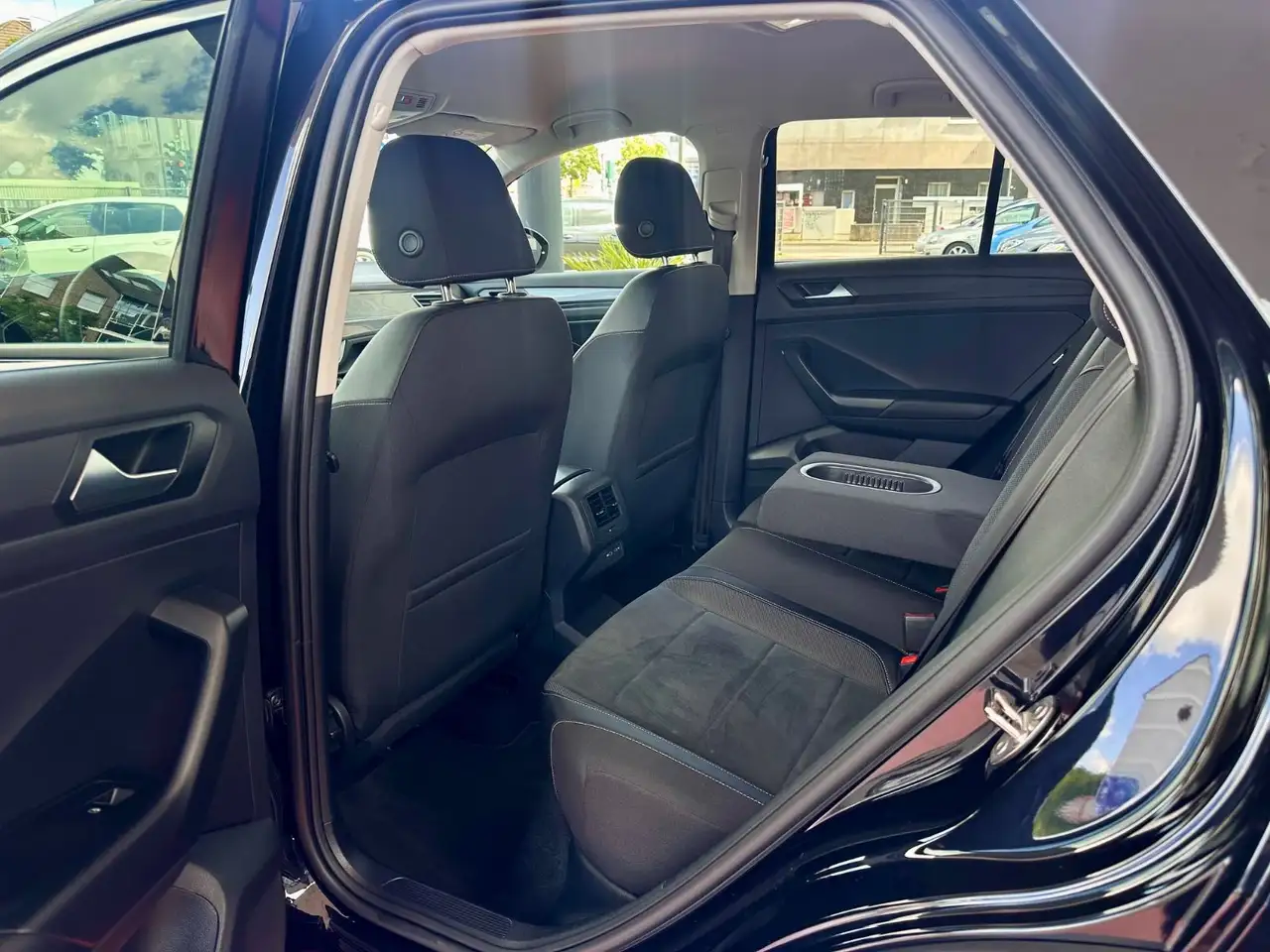 Volkswagen T-Roc 1.5 TSI Style LED App-Connect 1.Hand, миниатюра 26