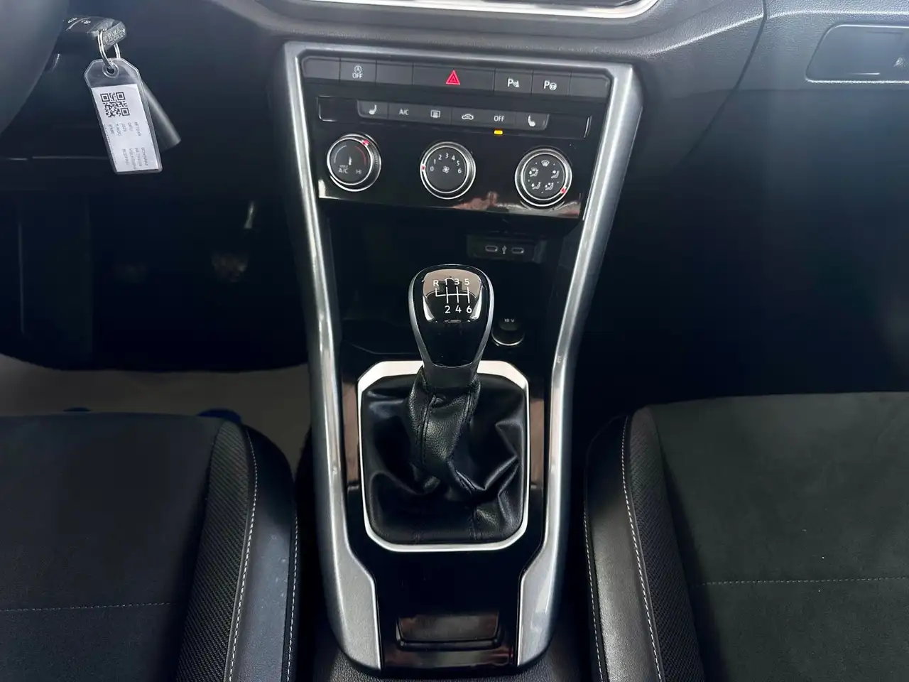 Volkswagen T-Roc 1.5 TSI Style LED App-Connect 1.Hand, миниатюра 18