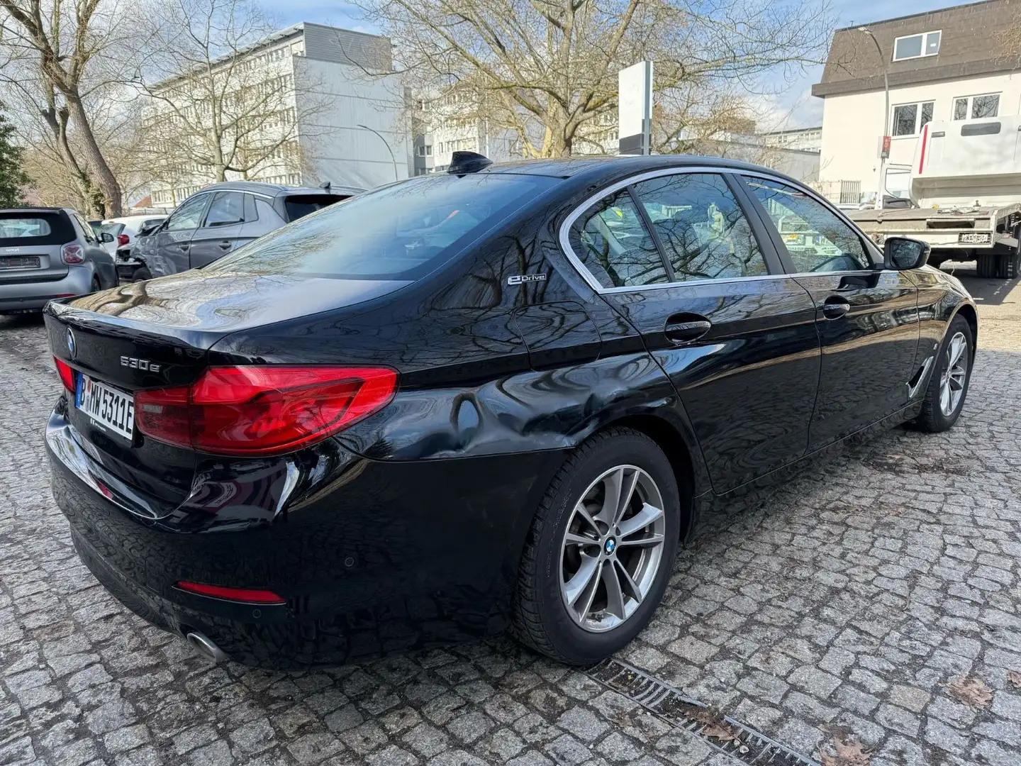 BMW 530 e  Baureihe 5 Lim. 135KW Plug-in Nero - 2