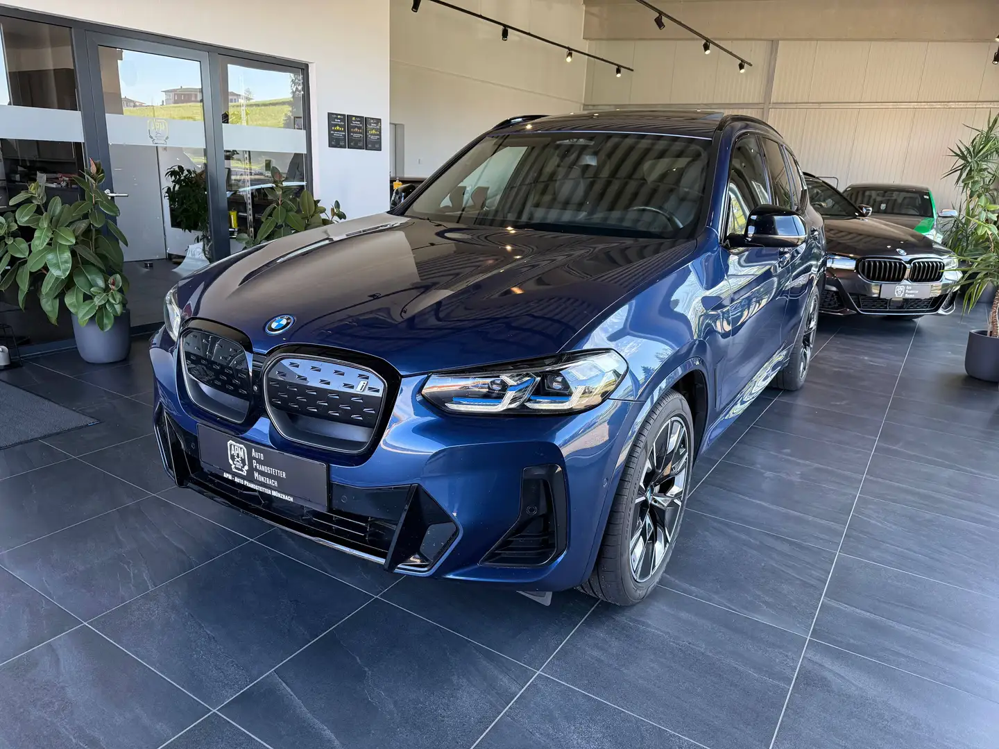 BMW iX3 M-Sport*Impressive*Laser*Pano*HarmanKardon*AHK*TOP!! Blau - 1