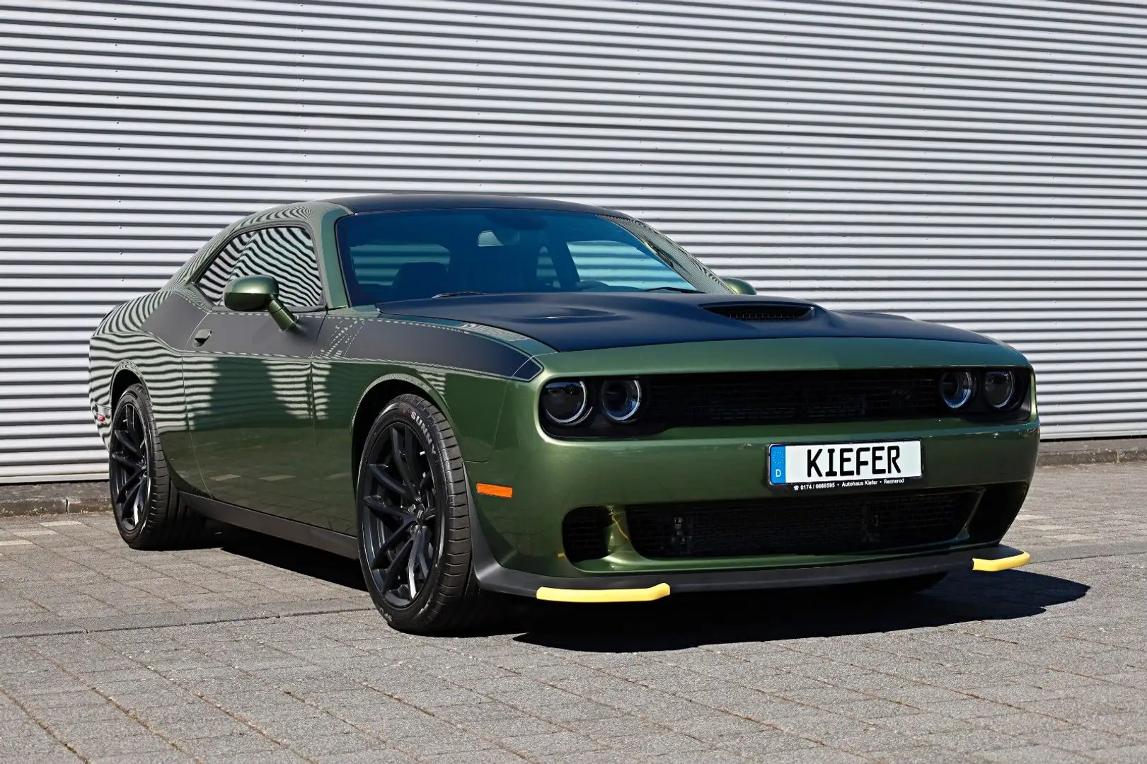 Dodge Challenger T/A 6.4/ALPINE/SHZ/SBL/LHZ/KAMERA/R20 Verde - 1
