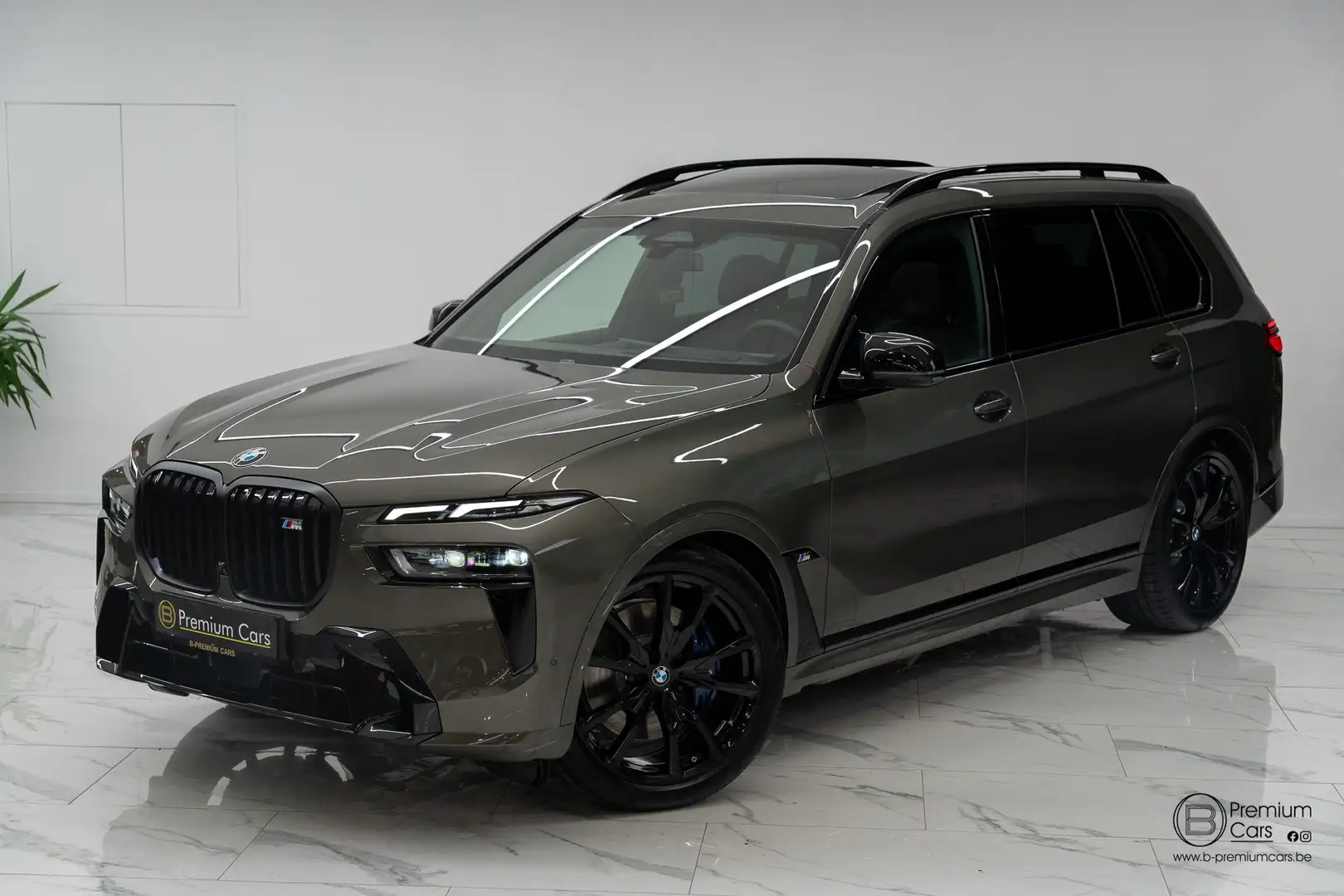 BMW X7 M60i! 7-zit! Full options! New car! Green - 2