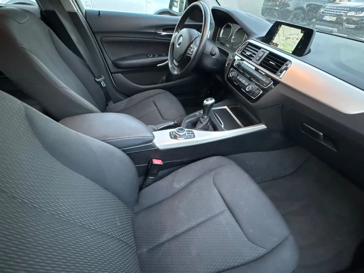 BMW 118 i  5-trg. Wit - 2
