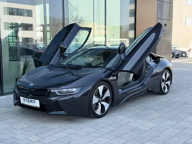 BMW i8 PHEV Range Extender *CARBON* HUD* FLÜGELTÜRE* Ansicht 2